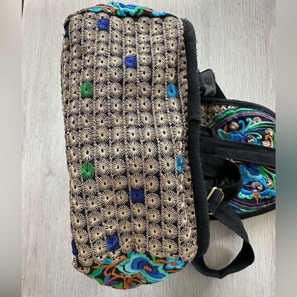 Goodhan Embroidered Bohemian Canvas Backpack Purse Blue/Purple Floral EUC main image 9